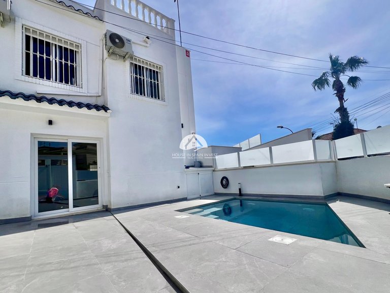 Villa for Sale in Villamartín - Las Filipinas San Miguel De Salinas, Alicante 24