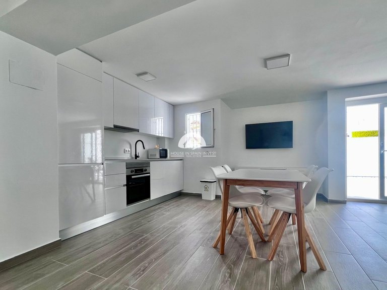 Villa for Sale in Villamartín - Las Filipinas San Miguel De Salinas, Alicante 30