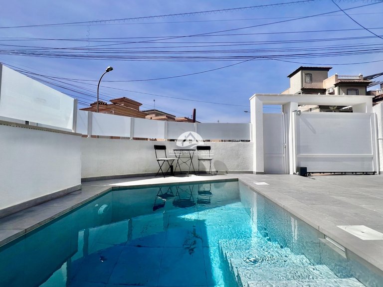 Villa for Sale in Villamartín - Las Filipinas San Miguel De Salinas, Alicante 48