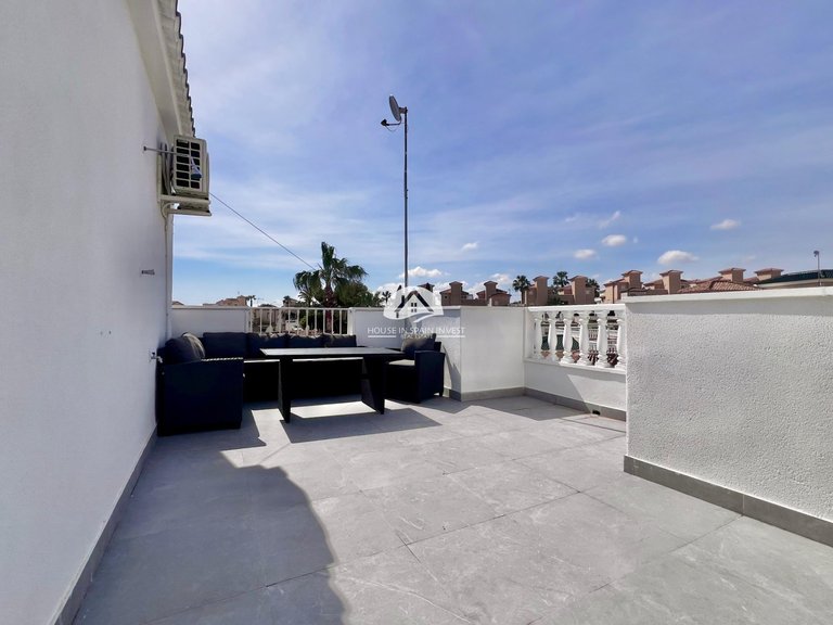 Villa for Sale in Villamartín - Las Filipinas San Miguel De Salinas, Alicante 49