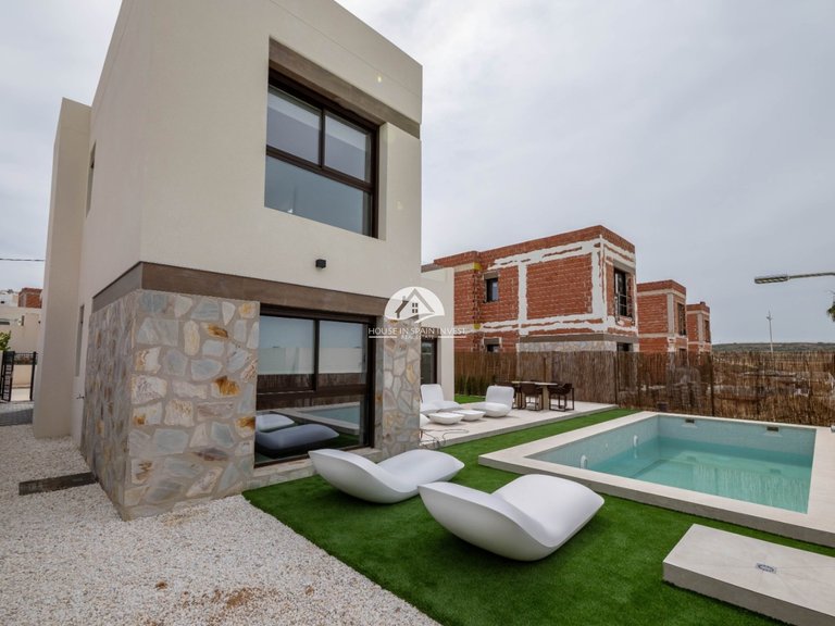 Villa for Sale in Algorfa - La Finca Golf Algorfa - La Finca Golf, Alicante 2