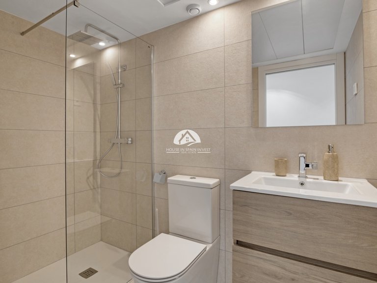 Apartment for Sale in Punta Prima Torrevieja, Alicante 17