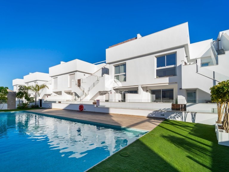 Apartment for Sale in Pilar de la Horadada Pilar De La Horadada, Alicante 1