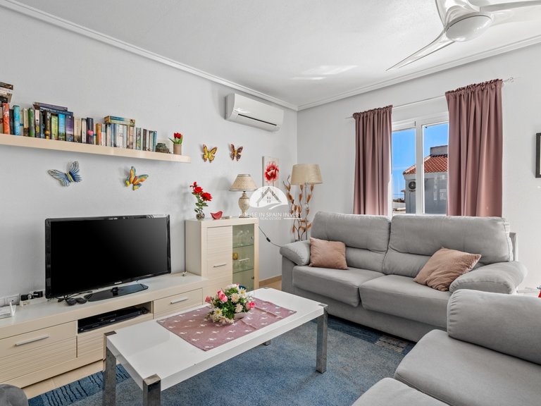 Villa for Sale in Ciudad Quesada Rojales - Ciudad Quesada, Alicante 5