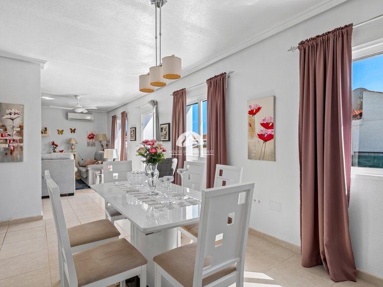 Villa for Sale in Ciudad Quesada Rojales - Ciudad Quesada, Alicante 8