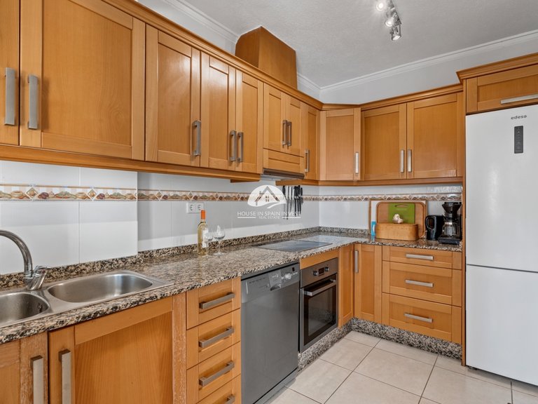 Villa for Sale in Ciudad Quesada Rojales - Ciudad Quesada, Alicante 11