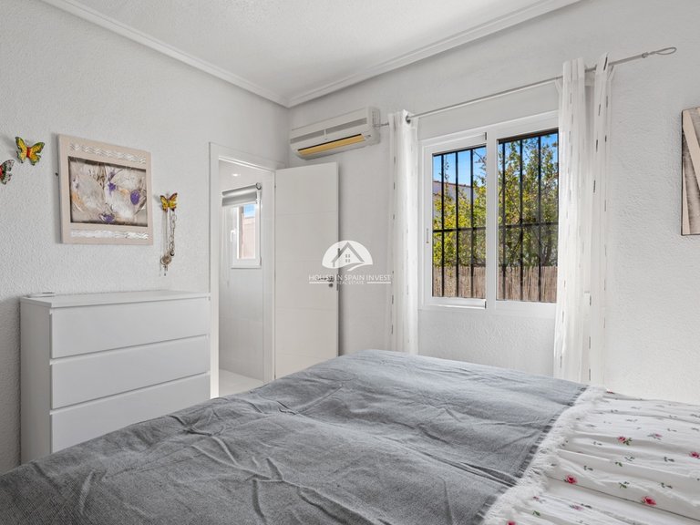 Villa for Sale in Ciudad Quesada Rojales - Ciudad Quesada, Alicante 14