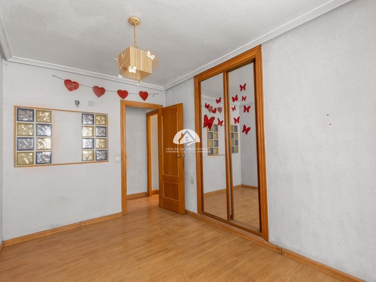 Apartment for Sale in Playa del Cura Torrevieja, Alicante 17