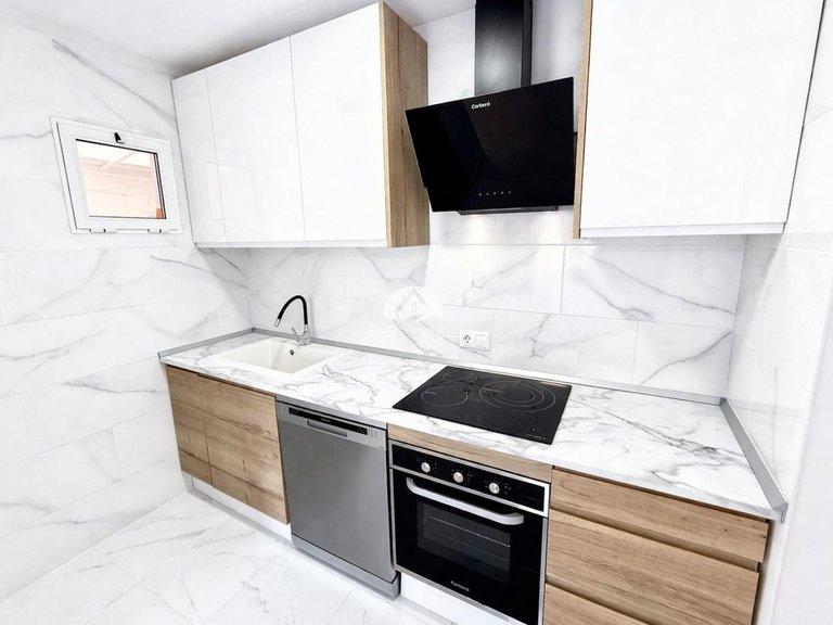 Apartment for Sale in El Acequión - Los Náufragos Torrevieja, Alicante 3