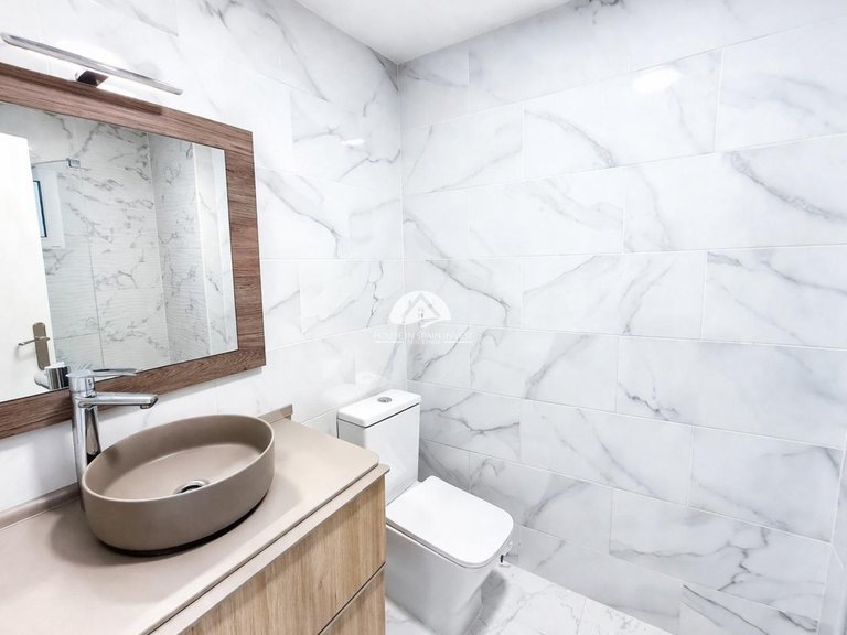 Apartment for Sale in El Acequión - Los Náufragos Torrevieja, Alicante 7