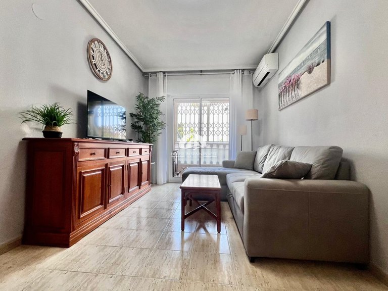 Apartment for Sale in El Acequión - Los Náufragos Torrevieja, Alicante 1