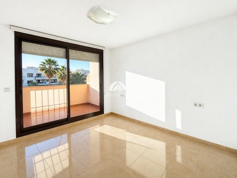 Town House for Sale in Aguas Nuevas - Sector 25 Torrevieja, Alicante 5