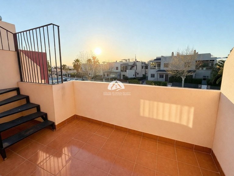 Town House for Sale in Aguas Nuevas - Sector 25 Torrevieja, Alicante 11