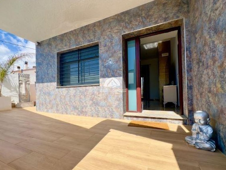 Villa for Sale in Torre de la Horadada Pilar De La Horadada, Alicante 8