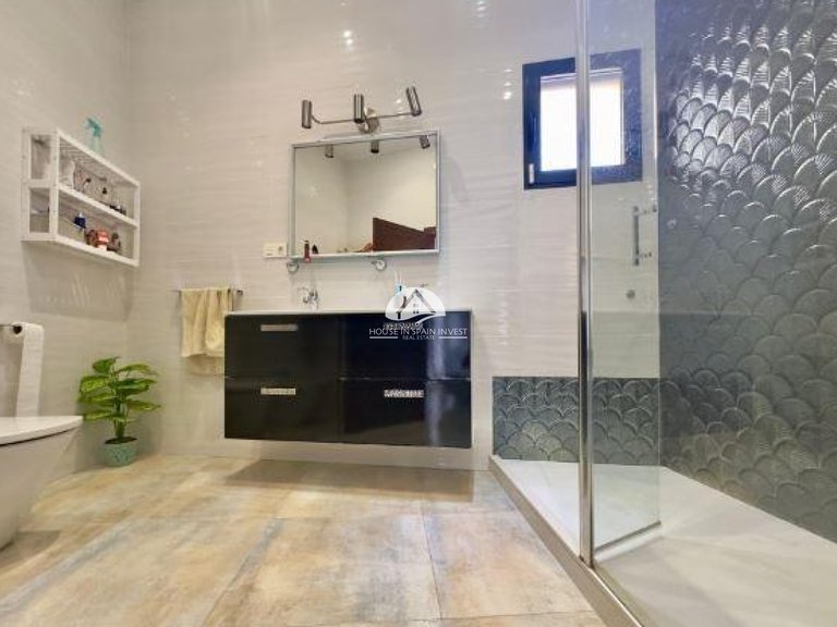 Villa for Sale in Torre de la Horadada Pilar De La Horadada, Alicante 28