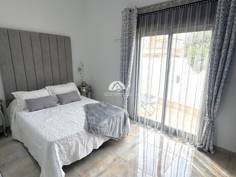 Villa for Sale in Torre de la Horadada Pilar De La Horadada, Alicante 32