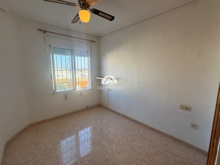 Apartment for Sale in La Mata Torrevieja, Alicante 16