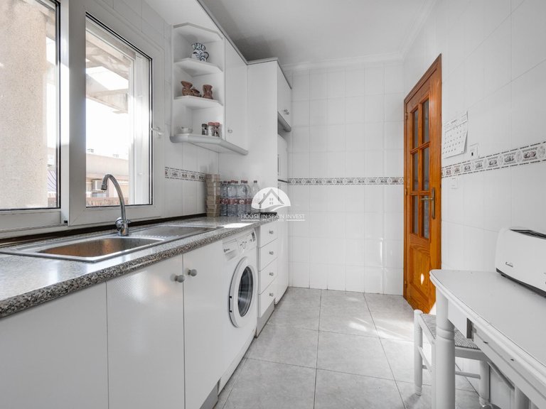Apartment for Sale in El Acequión - Los Náufragos Torrevieja, Alicante 6