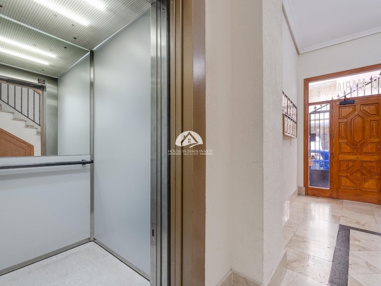 Apartment for Sale in El Acequión - Los Náufragos Torrevieja, Alicante 27