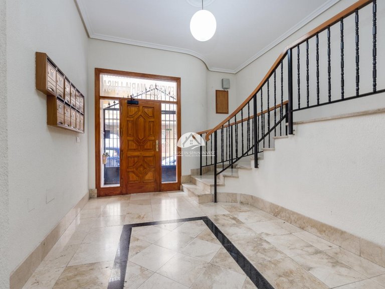 Apartment for Sale in El Acequión - Los Náufragos Torrevieja, Alicante 28