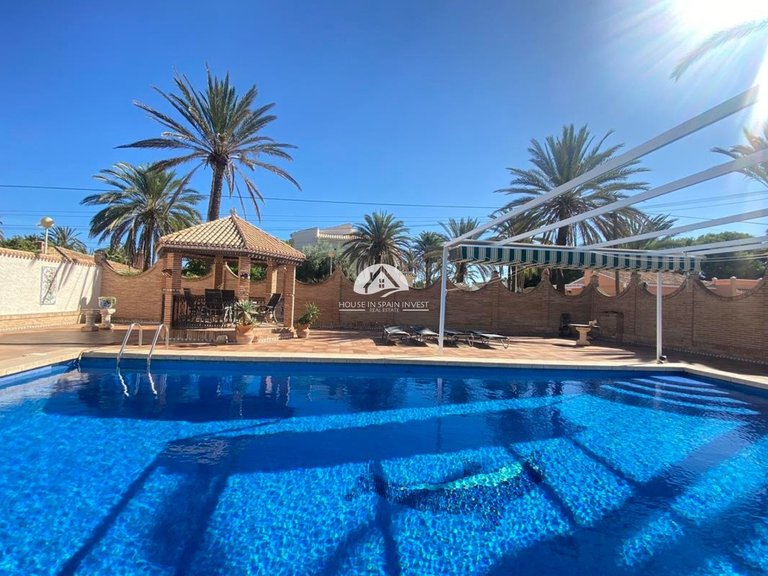 Villa for Sale in Cabo roig Orihuela Costa, Alicante 20