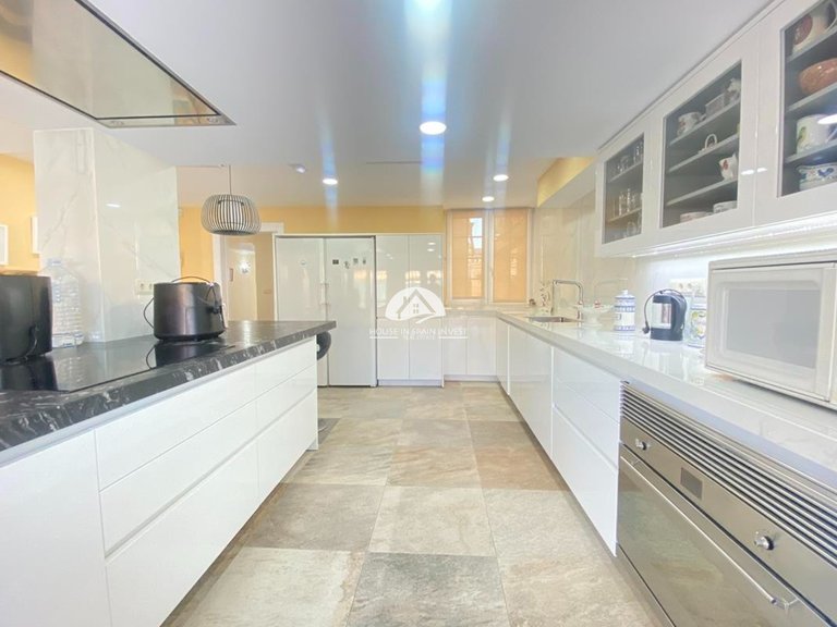 Villa for Sale in Cabo roig Orihuela Costa, Alicante 32