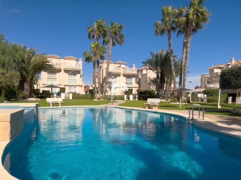 Town House for Sale in Guardamar - El Raso Guardamar Del Segura, Alicante 1