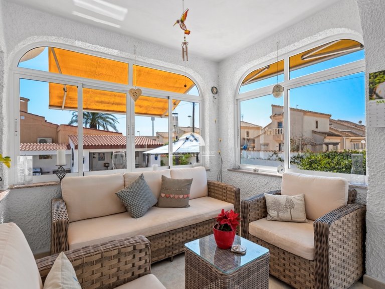 Villa for Sale in Rojales Rojales - Ciudad Quesada, Alicante 2