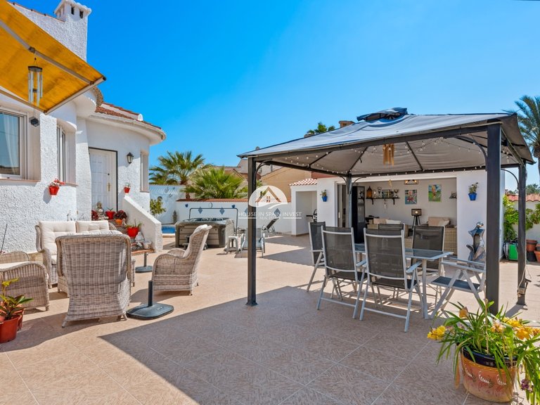 Villa for Sale in Rojales Rojales - Ciudad Quesada, Alicante 24