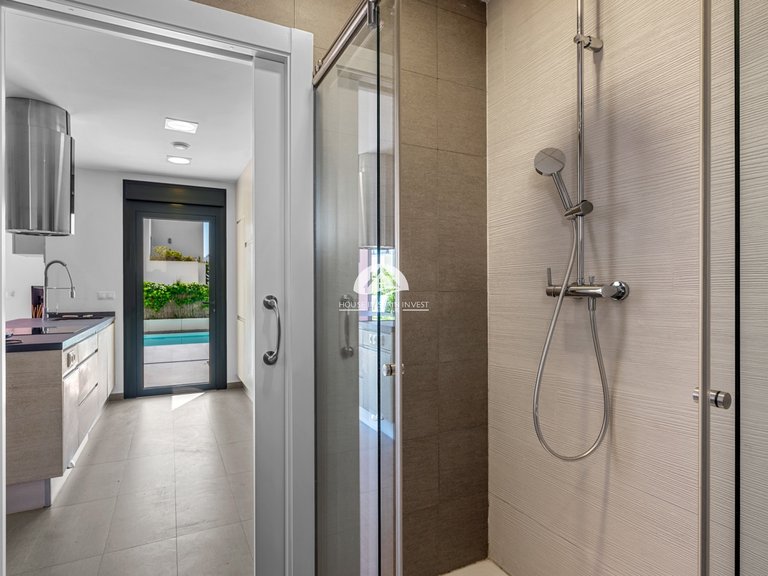 Villa for Sale in Ciudad Quesada Rojales - Ciudad Quesada, Alicante 13