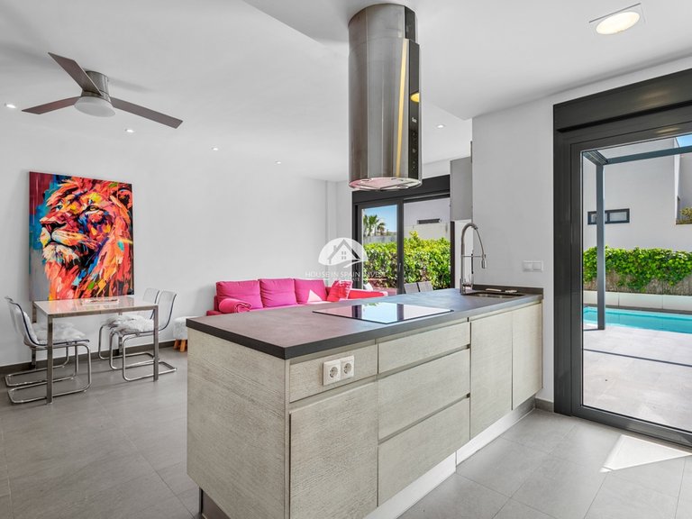 Villa for Sale in Ciudad Quesada Rojales - Ciudad Quesada, Alicante 14