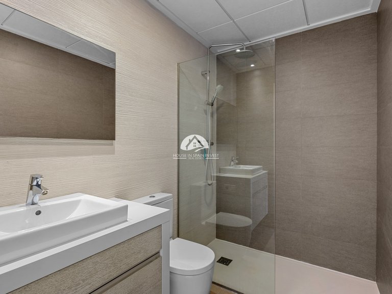 Villa for Sale in Ciudad Quesada Rojales - Ciudad Quesada, Alicante 21