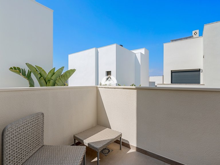 Villa for Sale in Ciudad Quesada Rojales - Ciudad Quesada, Alicante 24