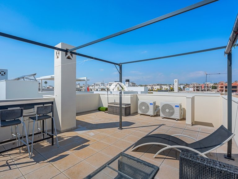 Villa for Sale in Ciudad Quesada Rojales - Ciudad Quesada, Alicante 26