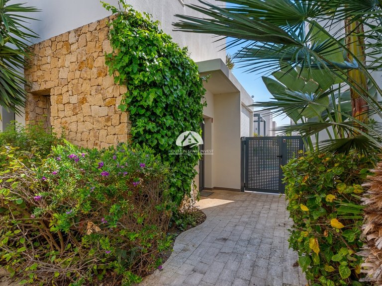 Villa for Sale in Ciudad Quesada Rojales - Ciudad Quesada, Alicante 29