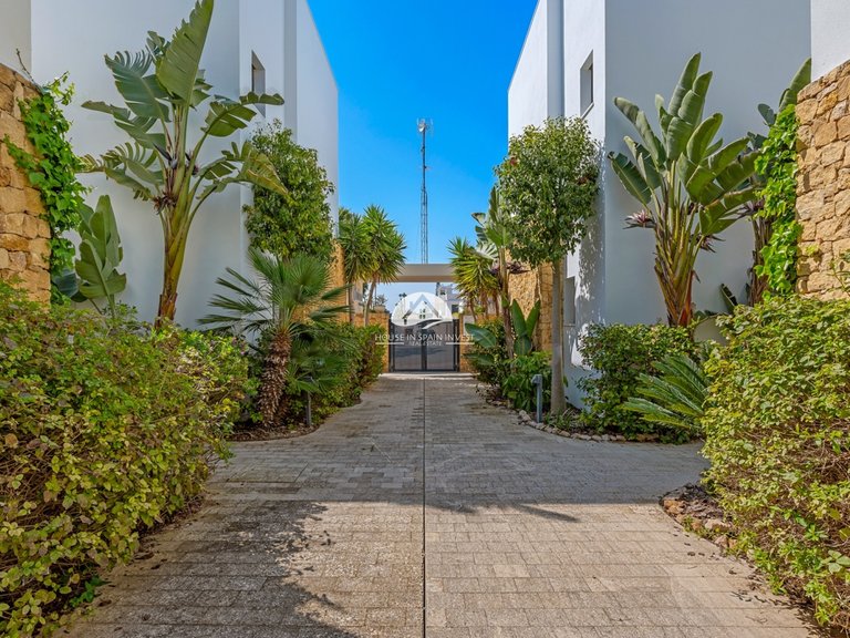 Villa for Sale in Ciudad Quesada Rojales - Ciudad Quesada, Alicante 30