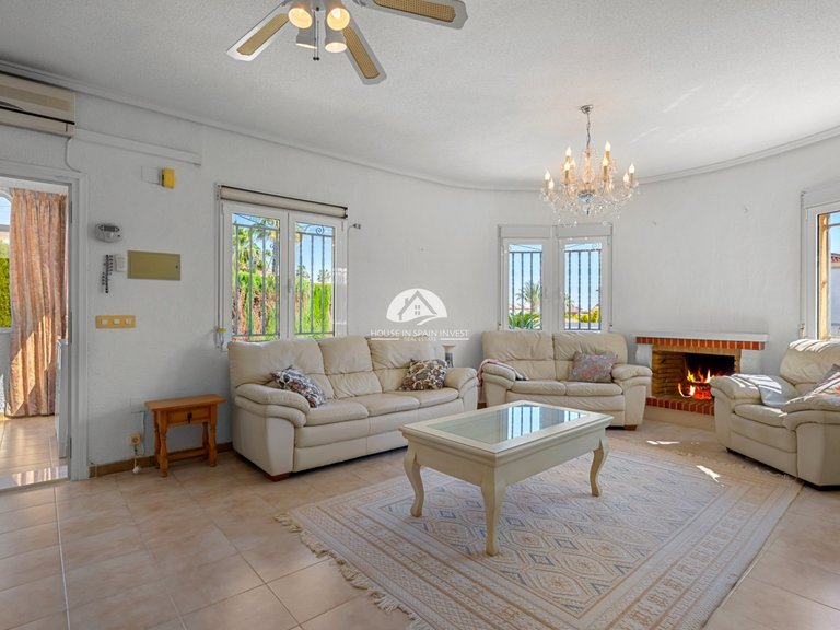 Villa for Sale in Ciudad Quesada Rojales - Ciudad Quesada, Alicante 4