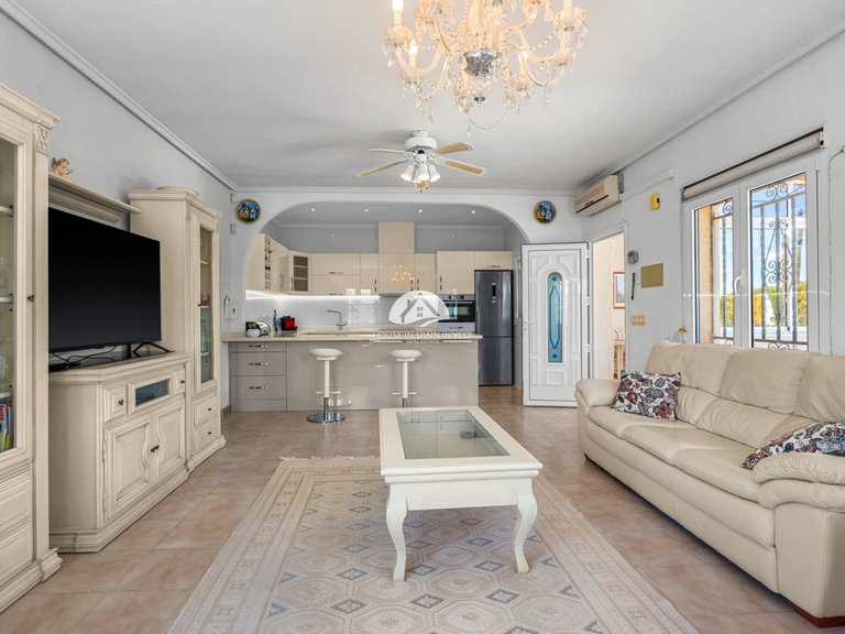 Villa for Sale in Ciudad Quesada Rojales - Ciudad Quesada, Alicante 6