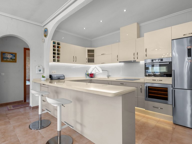 Villa for Sale in Ciudad Quesada Rojales - Ciudad Quesada, Alicante 8