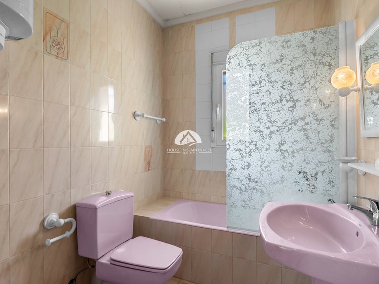 Villa for Sale in Ciudad Quesada Rojales - Ciudad Quesada, Alicante 14