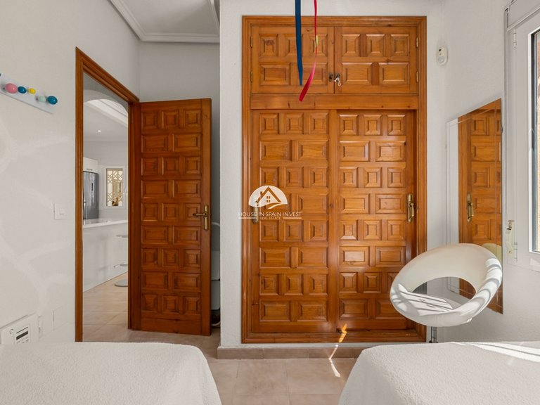 Villa for Sale in Ciudad Quesada Rojales - Ciudad Quesada, Alicante 16