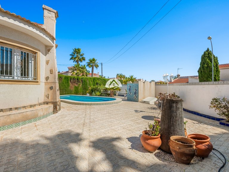 Villa for Sale in Ciudad Quesada Rojales - Ciudad Quesada, Alicante 25