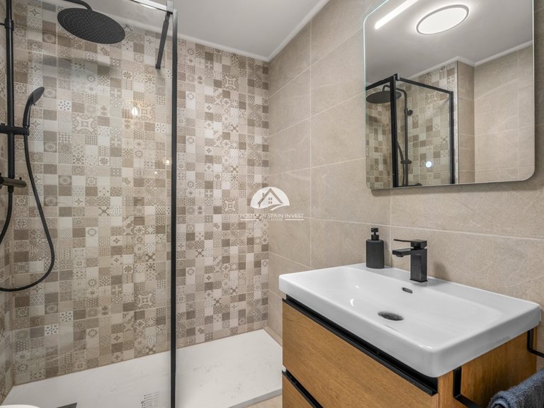 Apartment for Sale in Playa del Cura Torrevieja, Alicante 17