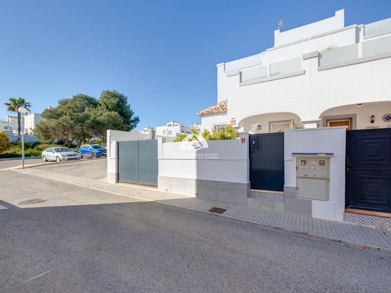 Town House for Sale in Los Altos Orihuela Costa, Alicante 3