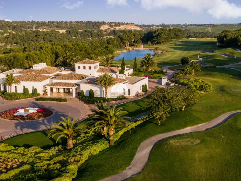 Penthouse for Sale in Las Colinas Golf Orihuela Costa, Alicante 33
