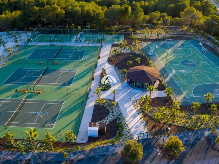 Penthouse for Sale in Las Colinas Golf Orihuela Costa, Alicante 35