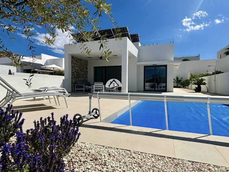 Villa for Sale in Benijofar Benijofar, Alicante 3
