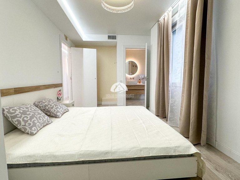 Apartment for Sale in El Acequión - Los Náufragos Torrevieja, Alicante 28