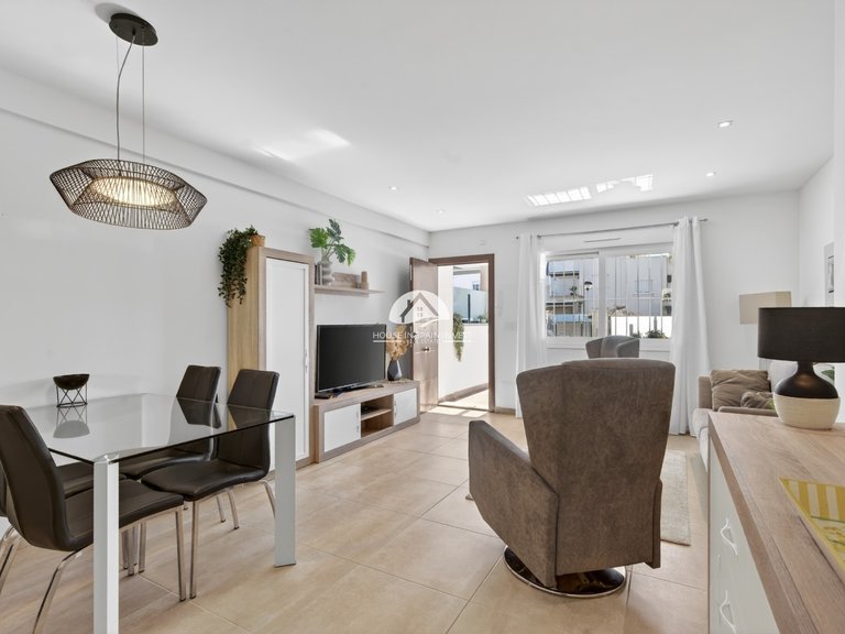 Apartment for Sale in Aguas Nuevas - Sector 25 Torrevieja, Alicante 6