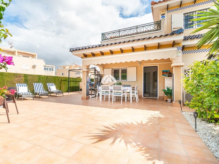 Villa for Sale in Playa Flamenca Orihuela Costa, Alicante 24